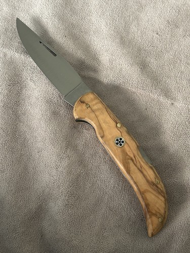 Coltello pieghevole fatto - coltello,