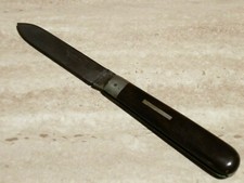 Coltello a serramanico Ed